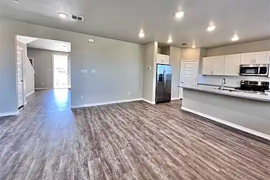 4450 Bramble Ln #415 Photo 1
