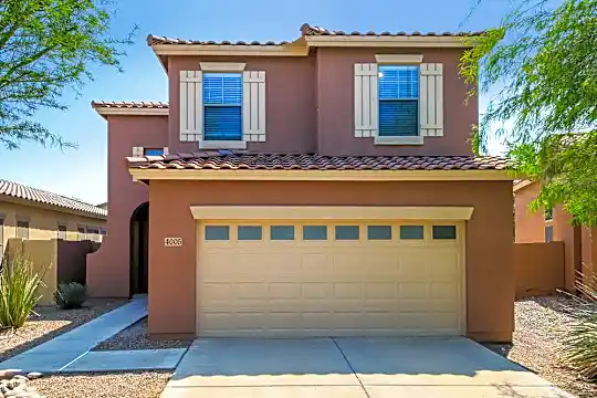 4005 E Ironhorse Road Photo 1