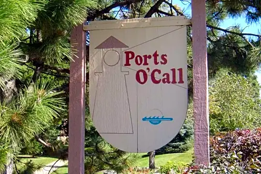 Ports 'O Call Apartments Photo 1