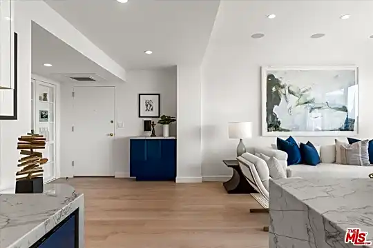10501 Wilshire Blvd #1710 Photo 2