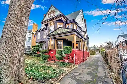 530 Linwood Ave Photo 1