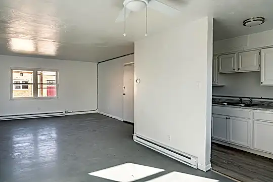 1119 Linda Vista Ave Photo 2