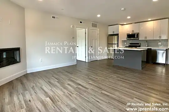317 Belgrade Ave Photo 2