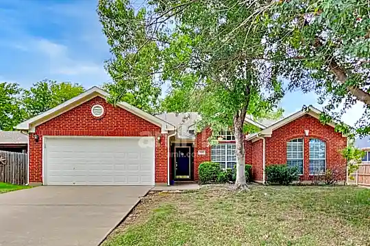 3213 Scenic Glen Drive Photo 1