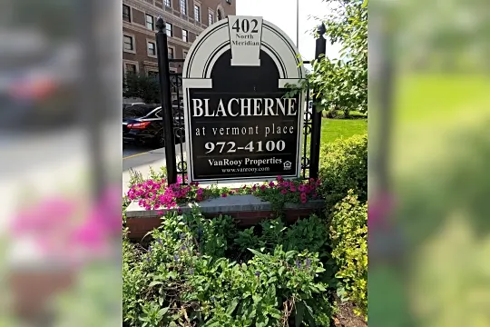Blacherne Apartments at the Vermont Place Photo 2