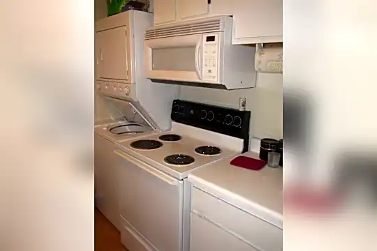 College Station Apartments Photo 2