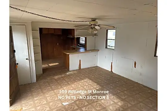 109 Rutledge St Photo 1