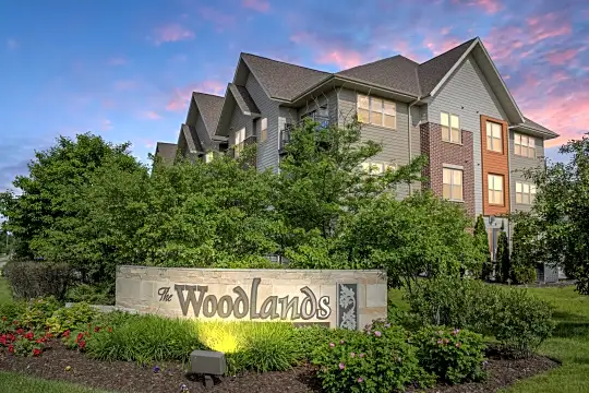 The Woodlands at North Hills Photo 1