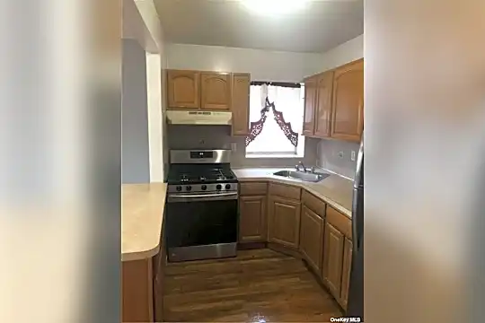 713 Jerome St #2F Photo 2