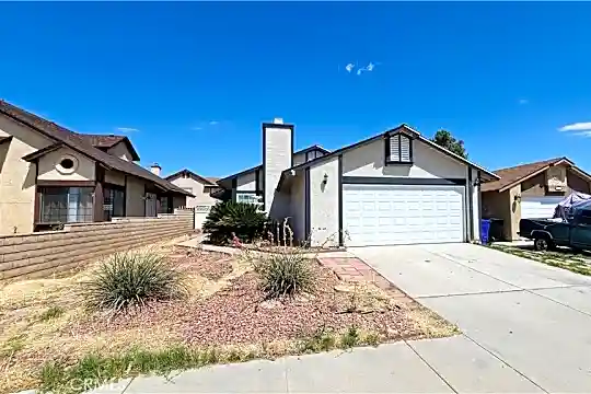 13788 Angeles Dr Photo 1