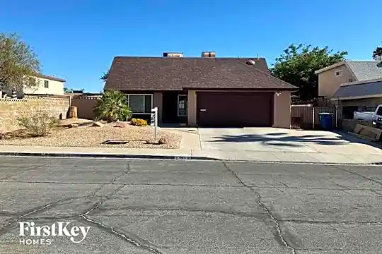 7084 Berkshire Place Photo 1