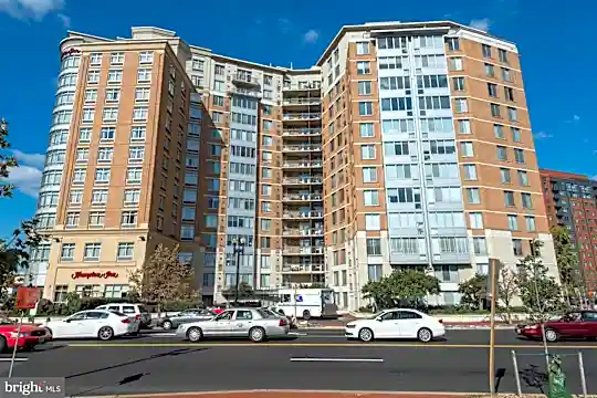 555 Massachusetts Ave NW #517 Photo 1