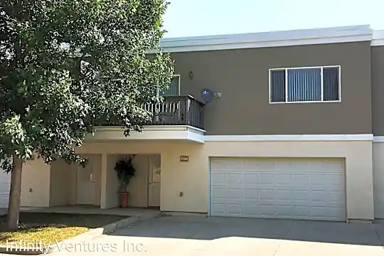 Bay Drive Photo 1