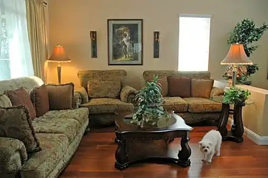 1028 Powers Cir Photo 2