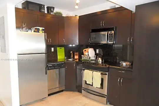 100 Lincoln Rd #1122 Photo 1