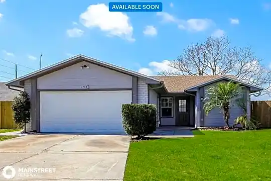 3136 Curry Woods Cir Photo 1