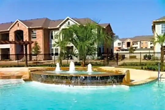 Crown Forest Apartments