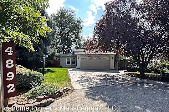 4892 N Edenburgh Way Photo 2