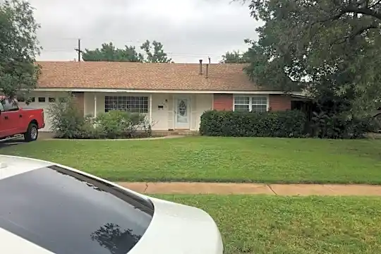 5410 29th St Photo 1