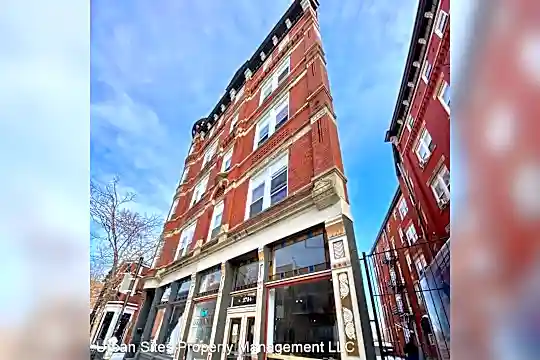 2716 Woodburn Ave Photo 2