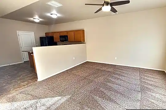 7516 Silver Larch Pt Photo 2