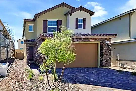 293 Austin Bellerose Place Photo 1