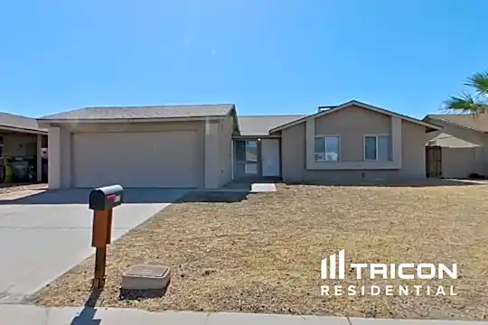 4117 E Nancy Lane Photo 2