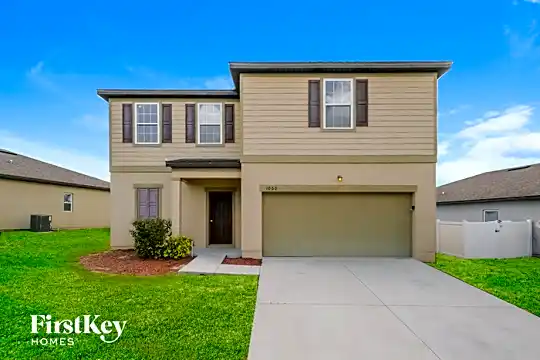 1060 Naes Lane Photo 1