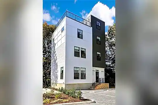 2510 Pacific Ave Photo 1