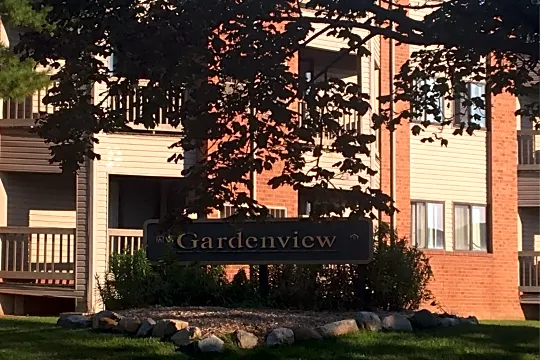 Gardenview Apartments Photo 2