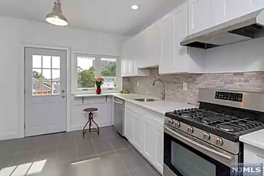 22 Valley Pl Photo 1