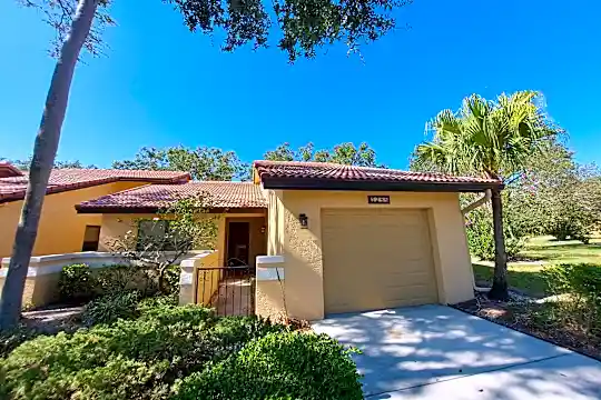 5288 Concord Way Photo 1