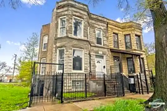 2726 W Lexington St #G Photo 1
