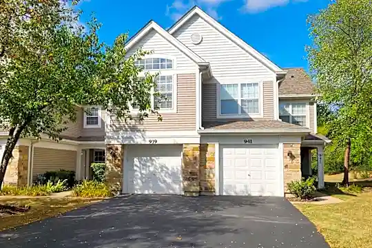 939 Concord Ct Photo 1