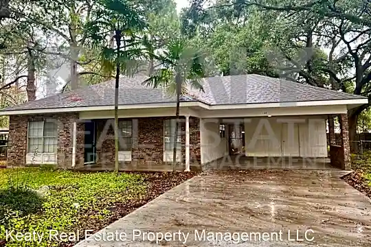 108 Lyons St Photo 1