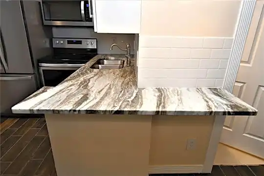 9821 Walnut St #303 Photo 2