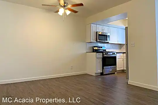 1012 E Acacia Ave Photo 1