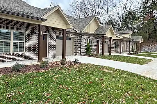 210 Cypress Ridge Photo 2