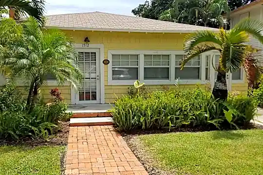 1512 Florida Ave Photo 2