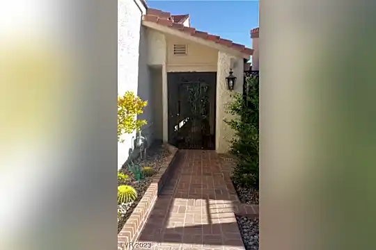 3214 Bel Air Dr Photo 2