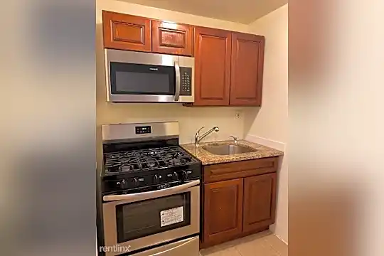 145 Chestnut Ave Photo 1