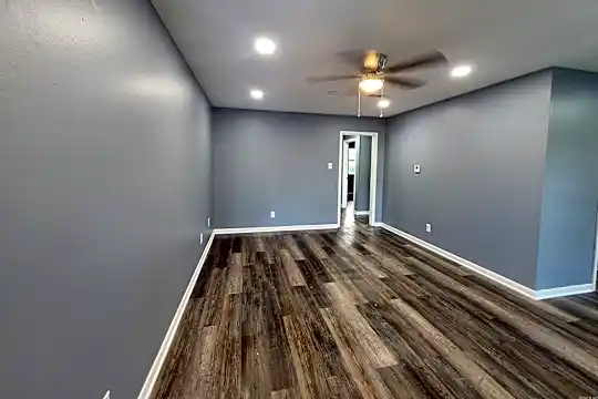 212 Overland Trail Photo 2