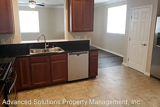 673 Mission De Oro Dr Photo 2