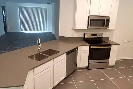 1058 John Jacob Rd Photo 2