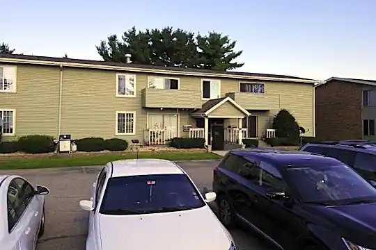 AMOS Lincoln Avenue Apartments Photo 2