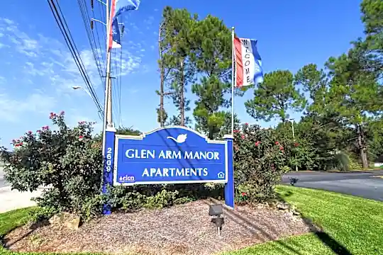 Glenarm Manor Photo 1
