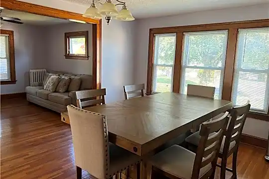 25 View St Photo 2