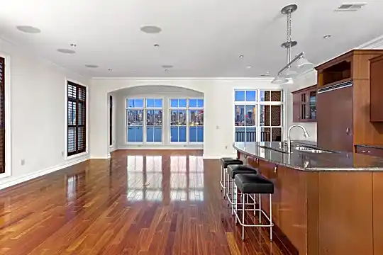 19 Regency Pl #19 Photo 2