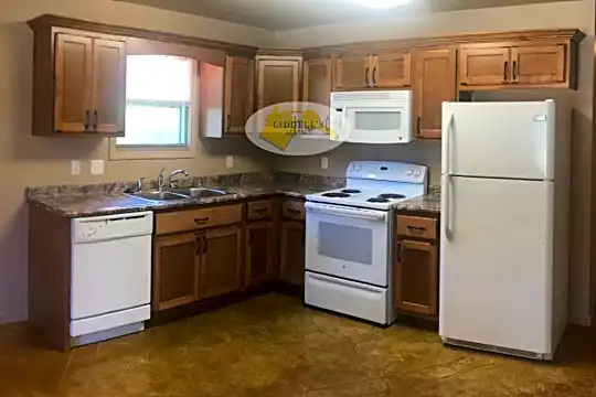 506 W Mueller Photo 2
