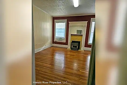 1133 Market St Photo 1